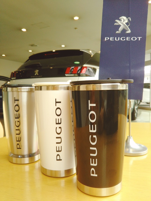 SUV　PEUGEOT　2008　DEBUT FAIR