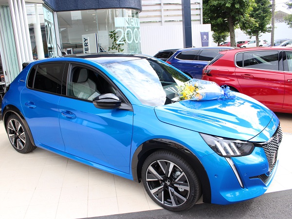 ＊PEUGEOT 208 GT Line ご納車のご紹介＊