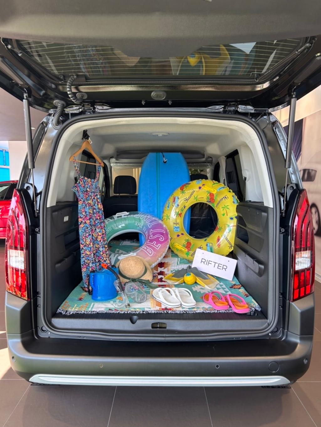 🍉夏だ‼️🌊海だ‼️🚙RIFTERだ‼️