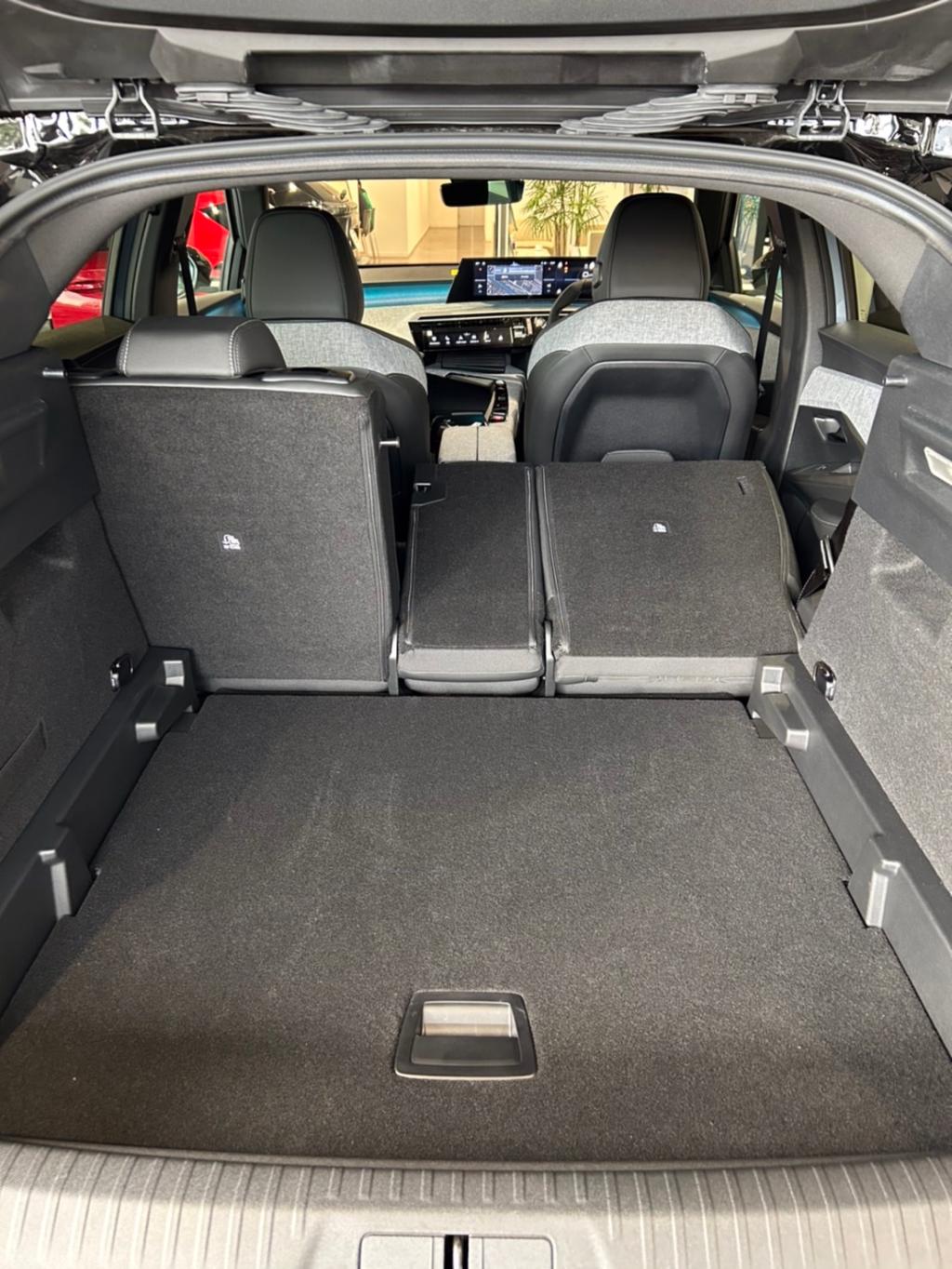 NEW 3008🚙エクステリアご紹介💁🏻‍♀️