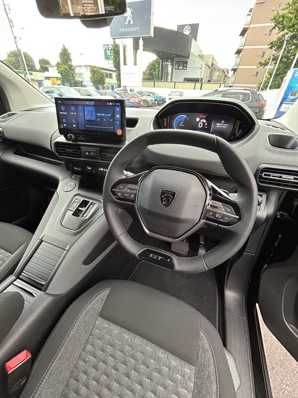 大人気✨RIFTER🚙