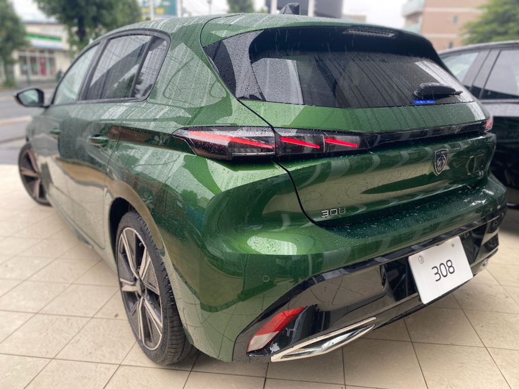 NEW PEUGEOT 308 DEBUT FAIR　