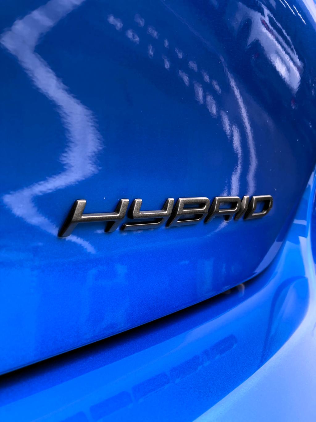 ✨NEW PEUGEOT 208 HYBRID デビュー✨